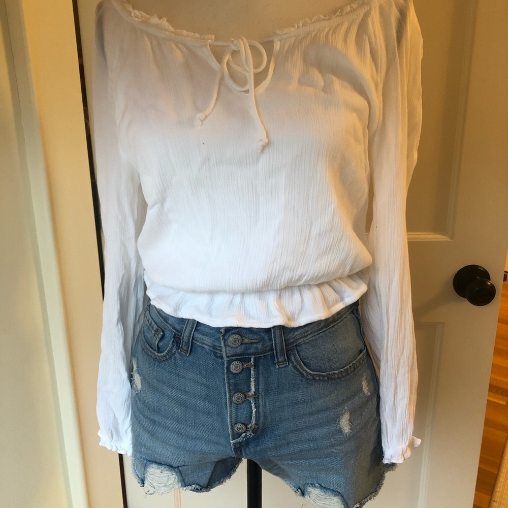 Hollister Peasant Top Sz Small - Picture 3 of 8